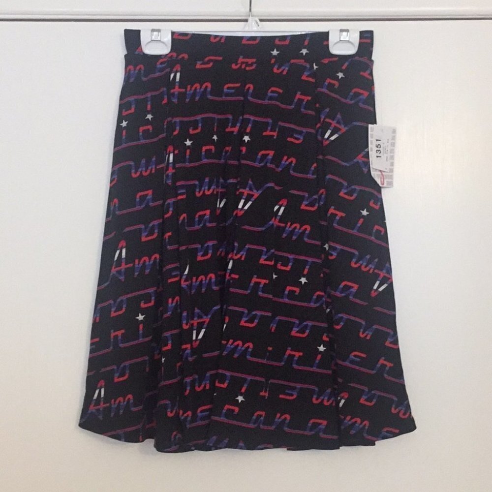 S‎ Lularoe Madison Skirt B04 121